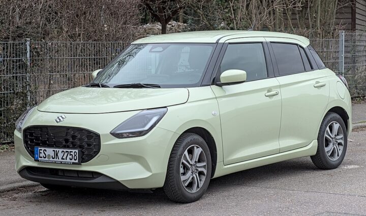 1200px Suzuki Swift 28202429 hybrid DSC 7922