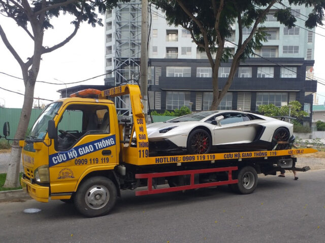 Cứu hộ xe ô tô Đà Nẵng xử lý xe gặp sự cố