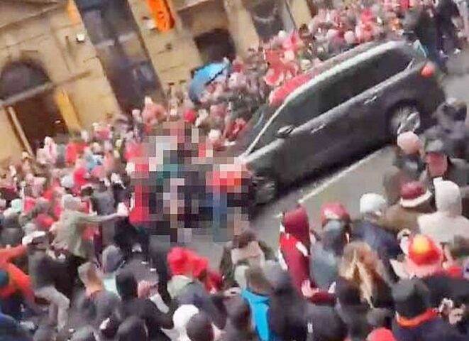 Hiện trường vụ tai nạn ô tô do người đàn ông lái xe gây ra tại Liverpool