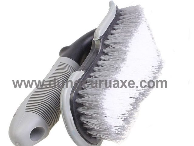 ban chai co rua lop o to 800x600 1