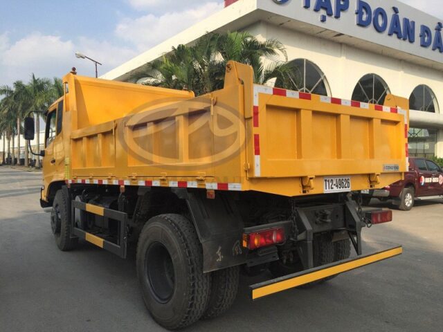 Thiết kế ngoại thất mạnh mẽ của xe ô tô Trường Giang ben