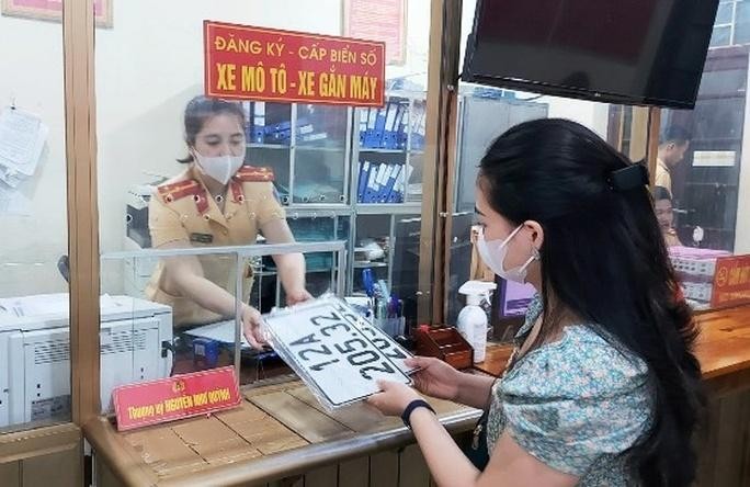 bien so xe trung dau gia