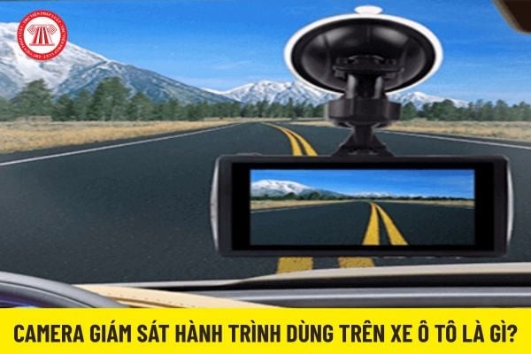Hình ảnh minh họa một bộ camera hành trình trên xe ô tô lắp đặt phía trước kính lái