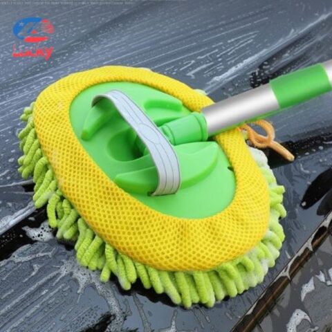 Chổi rửa xe ô tô thông minh tự xoay hỗ trợ vệ sinh xe hiệu quả