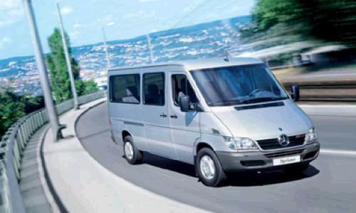 Điều kiện học bằng lái xe ô tô hạng D tại Việt Nam