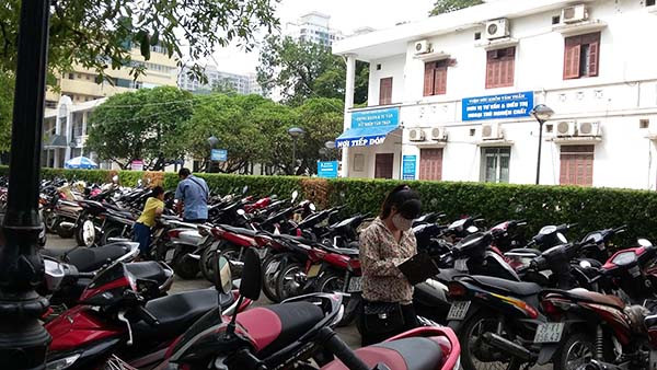 Giải pháp bãi đỗ xe ô tô hiện đại tại bệnh viện, đảm bảo an toàn cho xe khi gửi gần Bệnh viện 115