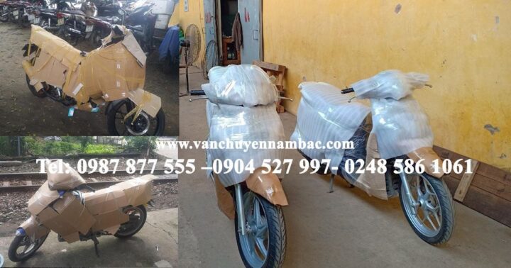 Hình ảnh xe máy và ô tô được chất lên tàu hỏa chuẩn bị gửi xe ô tô vào nam an toàn