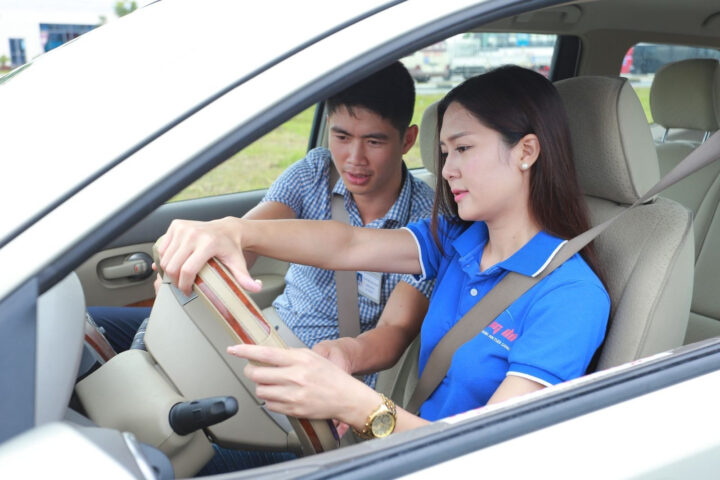 Cộng đồng tài xế ô tô ở Hòa Vang Đà Nẵng chia sẻ kinh nghiệm lái xe an toàn