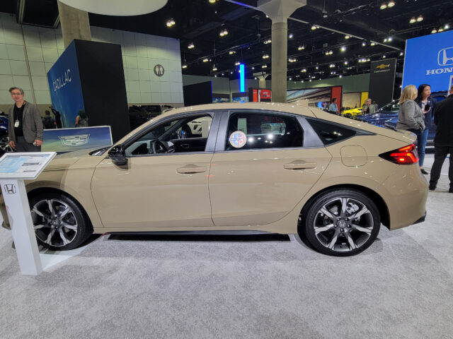 Hình ảnh xe ô tô chở người nha Honda Civic Hybrid 2025 hiện đại