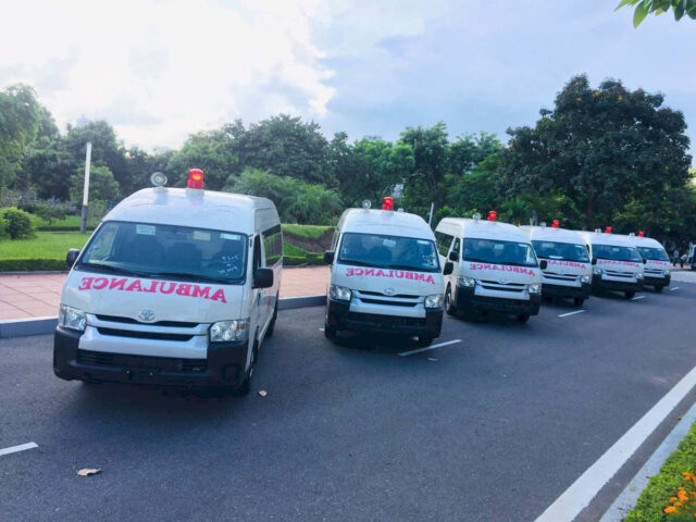 Nội thất khoang bệnh nhân của xe ô tô cứu thương Toyota Hiace được trang bị đầy đủ thiết bị y tế