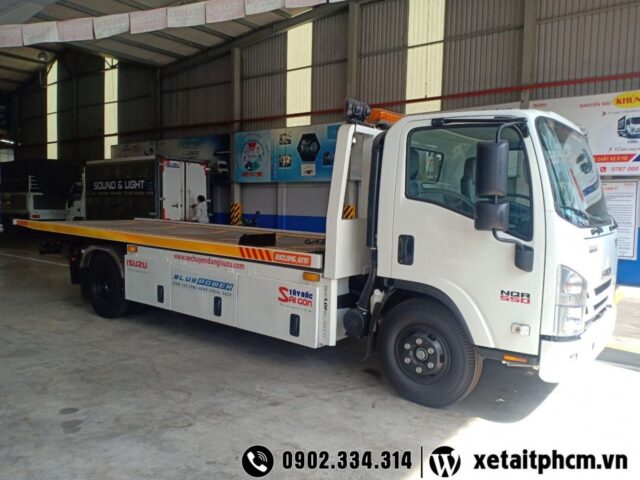 Kết cấu thùng xe chở xe ô tô Isuzu NQR550 bền bỉ và chắc chắn.