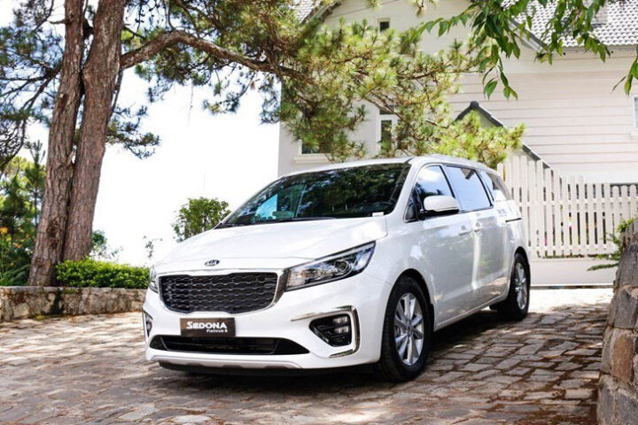 kia sedona thue tu lai 3 1