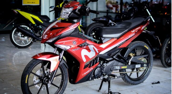 Hình ảnh bộ mâm xe máy với thiết kế đã được thay đổi, minh họa việc tự ý cải tạo kết cấu xe