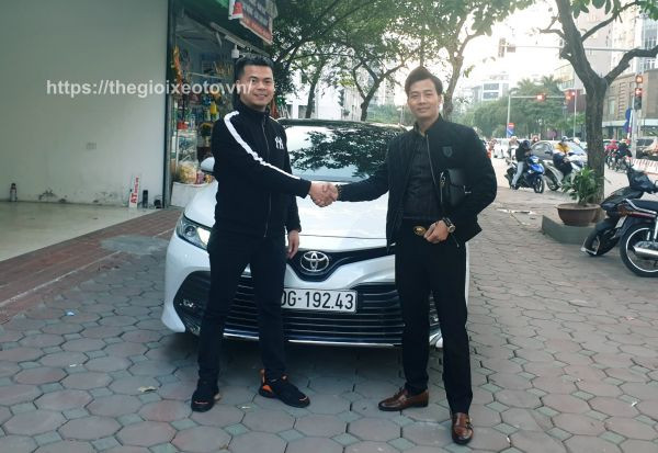 Showroom xe ô tô cũ tại Lai Châu trưng bày đa dạng mẫu mã, giúp người mua dễ dàng tìm hiểu **giá xe ô tô cũ tại Lai Châu**