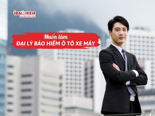 Người tư vấn đang giới thiệu các chính sách bảo hiểm ô tô xe máy