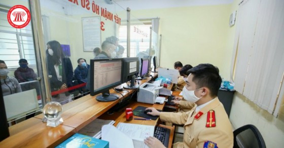 Kiểm tra xe ô tô khi làm thủ tục đổi đăng ký xe ô tô