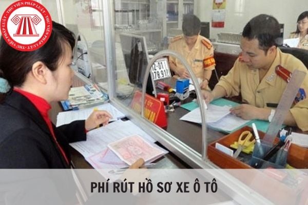 Quy trình rút hồ sơ xe ô tô cần sự chuẩn bị kỹ lưỡng về giấy tờ và hiểu rõ các khoản phí liên quan.