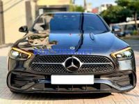 Hình ảnh xe ô tô Class C giá rẻ Mercedes-Benz C300 AMG đời 2022 màu đen sang trọng đang được rao bán.