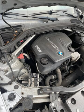 smoke from the passengers side of the engine 2014 bmw x3 v0 mdycrzbgf5w91