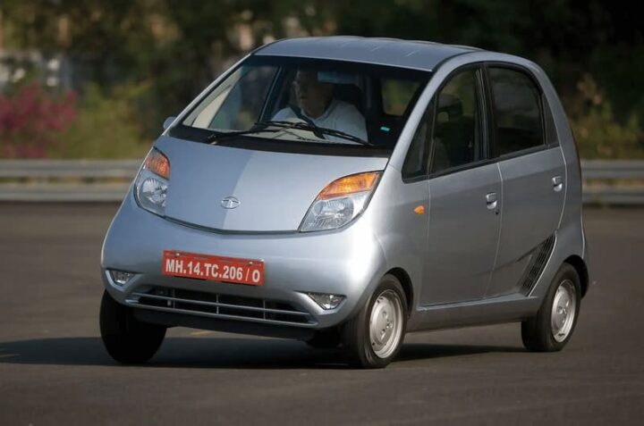 tata-nano-mau-xe-o-to-re-nhat-the-gioi-den-tu-an-do.jpg