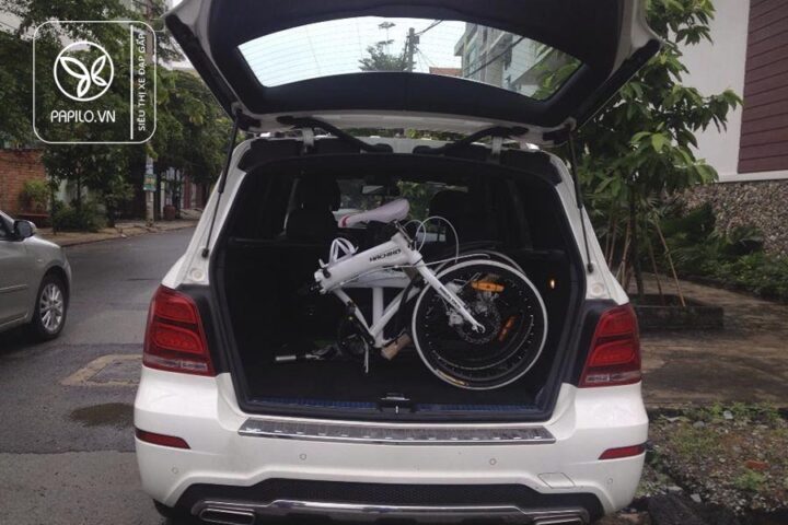 xe dap gap bo cop oto