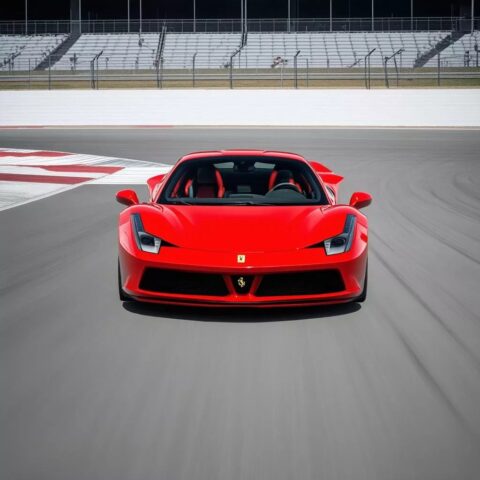 Ferrari 488 Pista, một trong những mẫu xe thể thao nổi tiếng của Ý