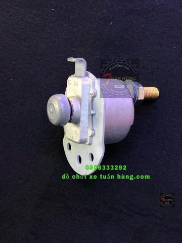 Thiết bị cắt mát xe ô tô với nút bấm tiện lợi, chống hết bình xe hiệu quả