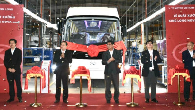 06.24.31 TBB EA L4 TC Motor opening ceremony of assembly of King Long Euro 5 bus in Vietnam