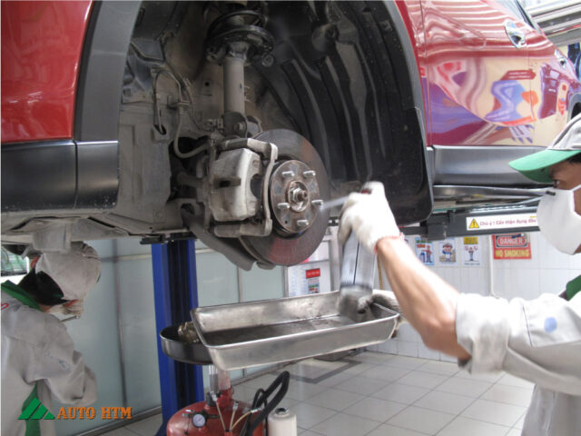 AUTO HTM DENSO loi ich cua viec ve sinh cum phanh o to dinh ky 1