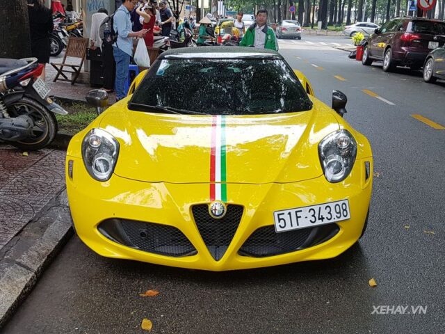 alfa romeo 4c launch edition ruc ro giua pho sai gon 29 .4490