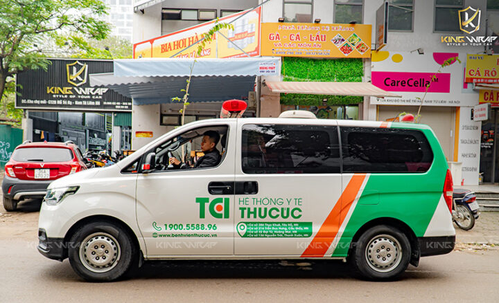 dan quang cao tren xe oto ha noi 2