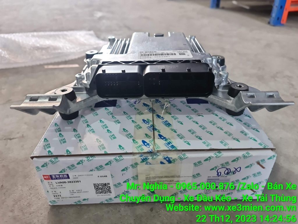 Hộp ECU điều khiển điện tử xe ô tô và các cổng kết nối