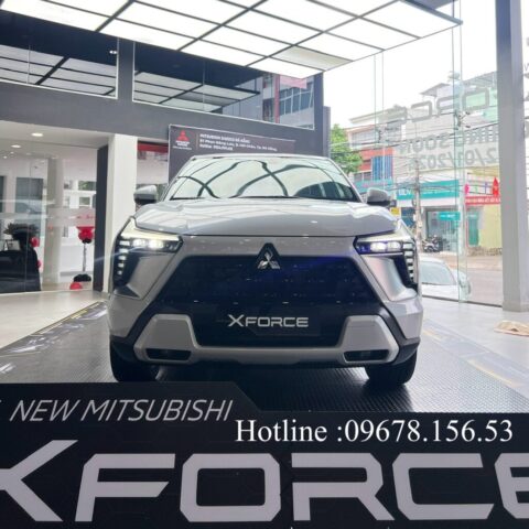 Mẫu xe ô tô Mitsubishi 5 chỗ gầm cao Xforce 2024 năng động